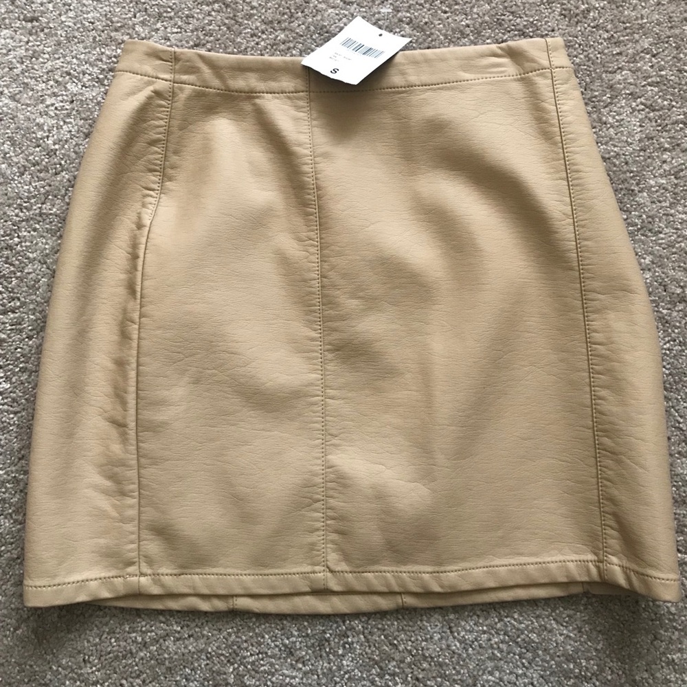 Beige mini skirt